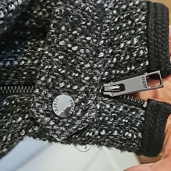 Guess preppi business Casual plaid lapel jacket. Size medium. Black and … - Picture 4 of 16